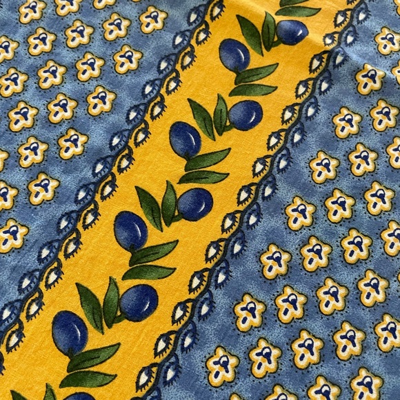 Provence vintage tablecloth large French Provincial - Picture 4 of 6